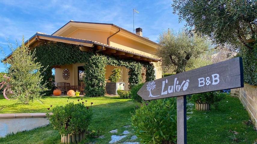 B&b per 4 persone, con Balcone e Terrazza nonché Giardino e Panorama in Gran Sasso