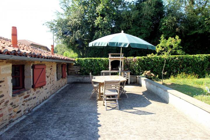 Le bourg in Chaillac-sur-Vienne, Región de Rochechouart