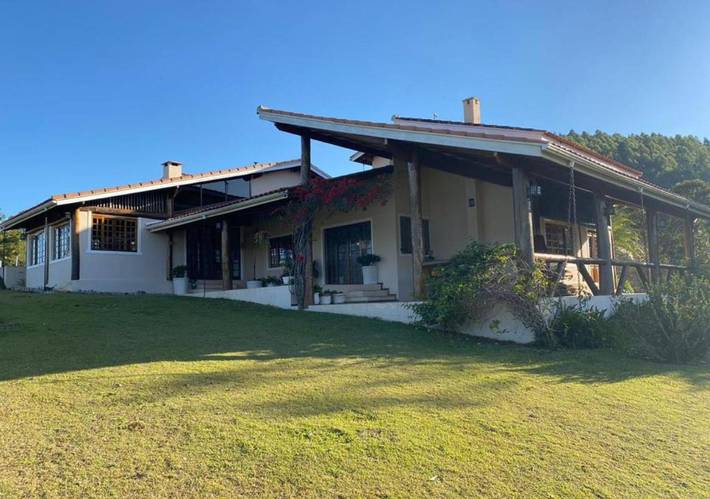 Casas e apartamentos de temporada para 15 pessoas em Itapeva