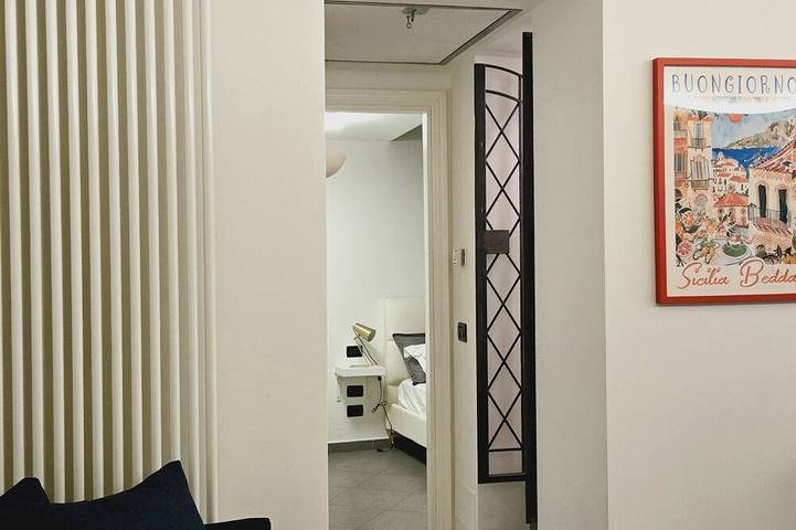 Entire apartment, Qanat House Deluxe Apartment with Private Terrace in Palermo, Palermo Province