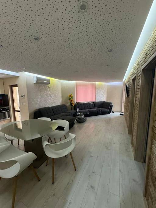 Appartement entier, Two-Bedroom Apartment in Vratsa, Balkan Mountains
