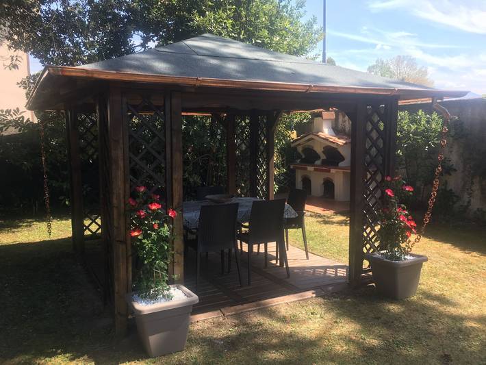 Appartamento per 6 persone, con Balcone e Giardino a Marina di Massa