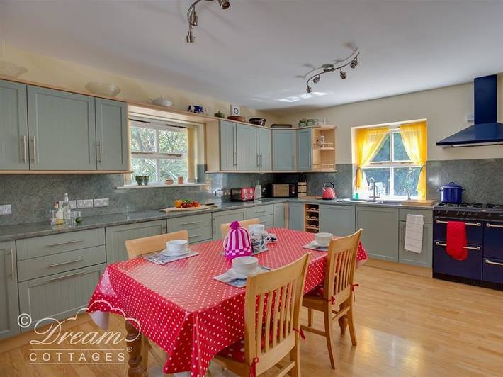 Harbour View Bungalow in Weymouth, Dorset