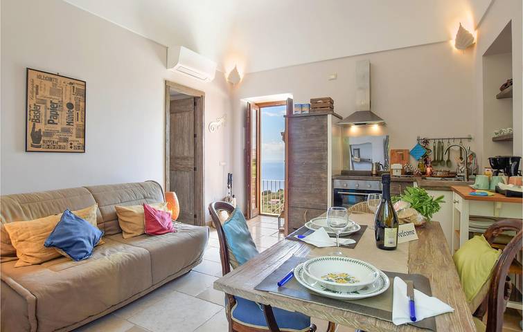 Gîte pour 4 personnes, avec terrasse à Massa Lubrense - 2