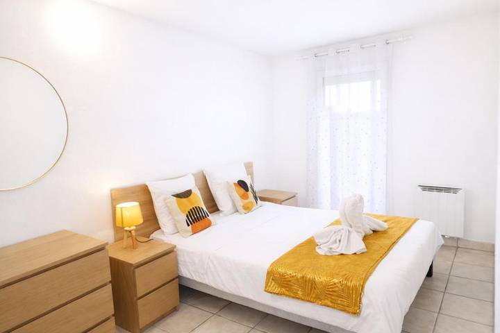 Gîte pour 4 personnes, avec terrasse et jardin à Champs-sur-Marne - 2