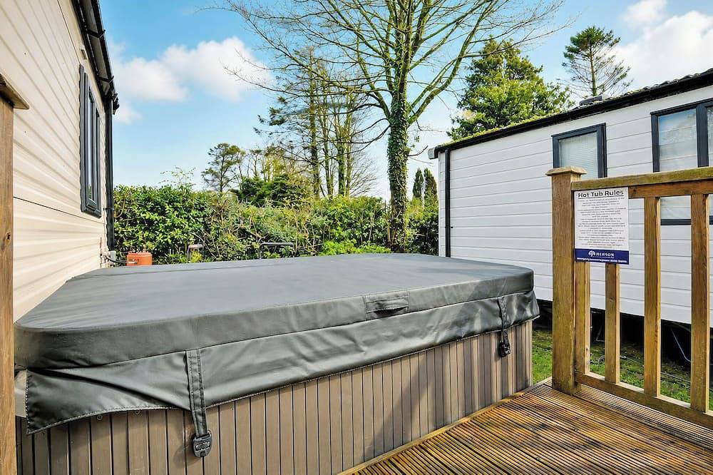 Static Caravan for 4 People in Pembrokeshire, South-Wales