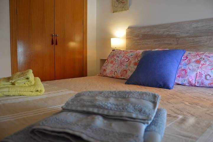 Appartement entier, Penthouse Penthouse Avec Grande Terrasse, Vue Sur La Mer, À Un Pas De La Plage Et WIFI in Platja de l'Horta-Mutxavista (San Juan Playa), San Juan Playa