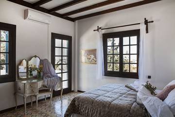 Villa for 10 People in Aegina, Islands of Attika region, Photo 2