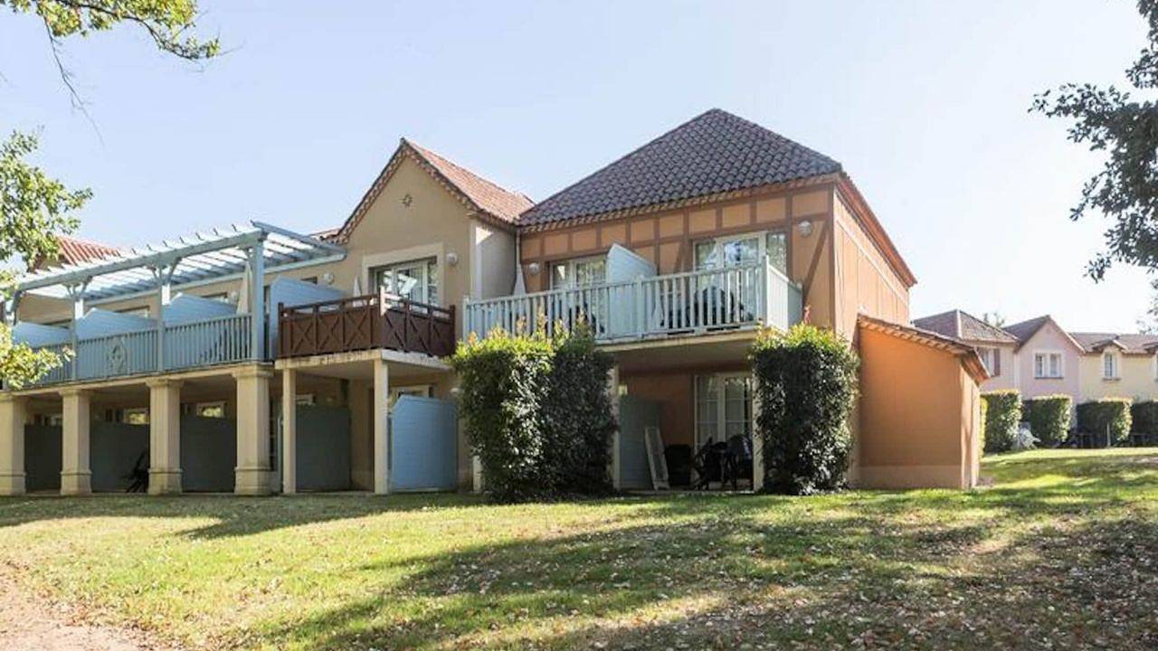 Entire holiday apartment, Ferienwohnung für 5 Personen (33 m²) in Monflanquin in Monflanquin, Villeneuve-sur-Lot region