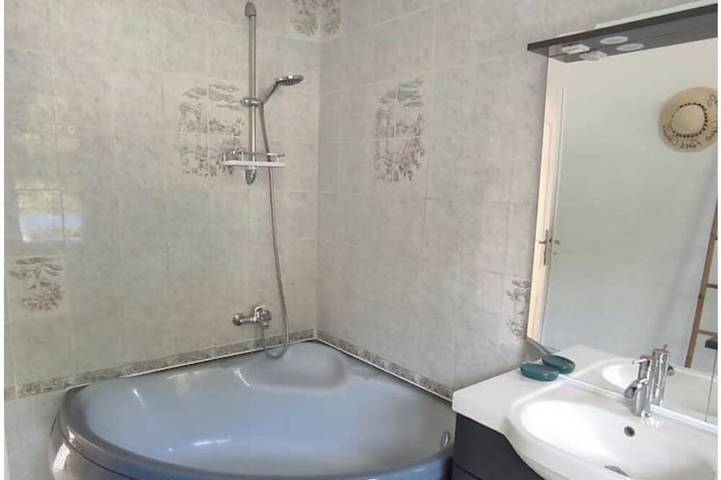 Location de vacances pour 4 personnes, avec jardin ainsi que jacuzzi et terrasse, animaux acceptés dans Plage de Puys - 4