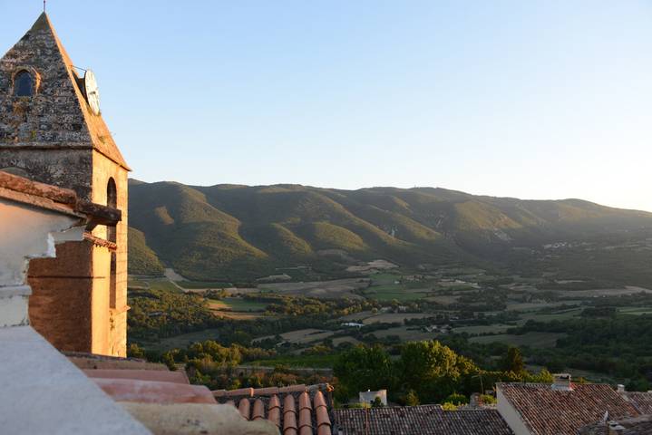 Gîte pour 7 personnes, avec terrasse à Saint-Martin-de-Castillon - 2