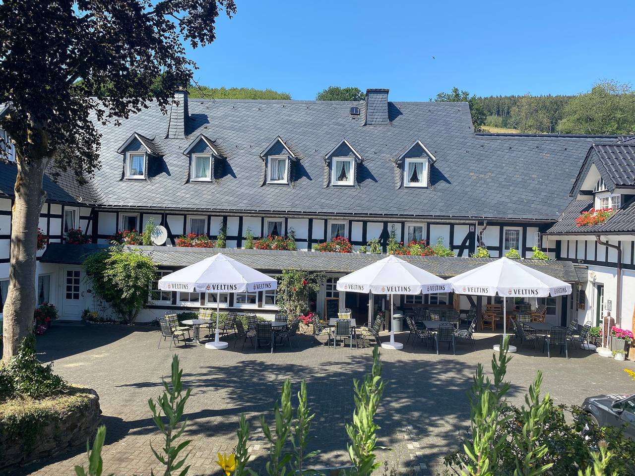 Ganze Wohnung, Ferienwohnung Romantik mit Balkon und wunderschönen Ausblick in die Landschaft in Lennestadt, Sauerland