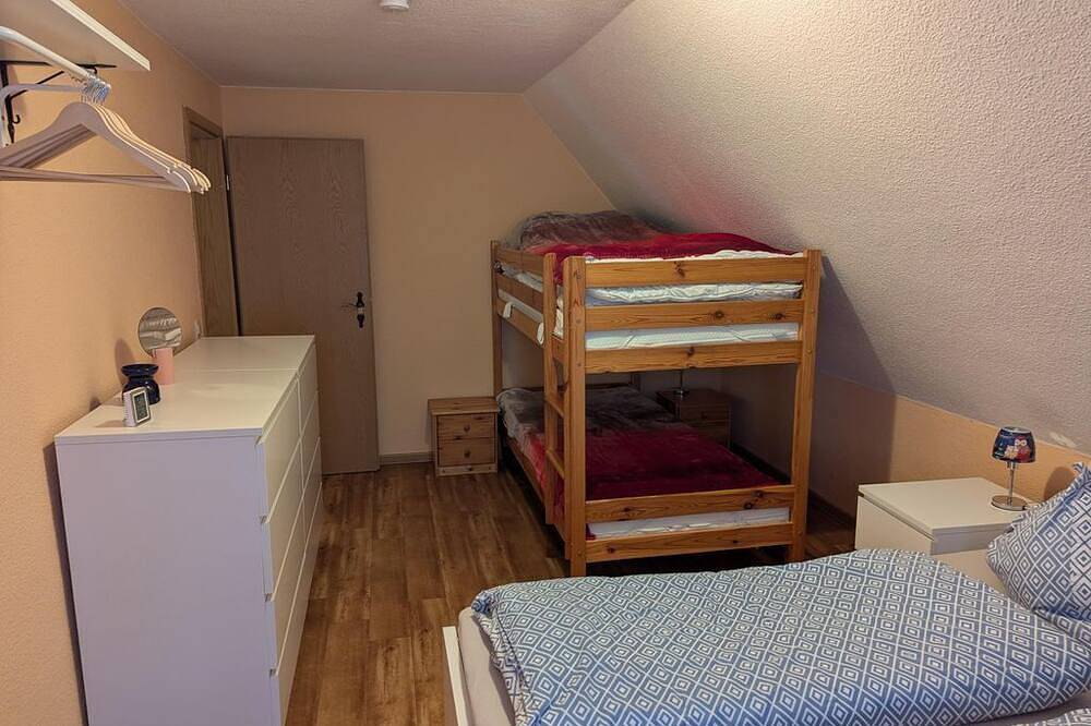Ferienhaus \"Ferien am Waldrand\" - Gemütliche Ferienwohnung 70qm am Waldrand in Altenberg, Osterzgebirge