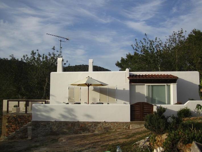 Location de vacances pour 4 personnes, avec jardin et vue à Cala Llenya - 3