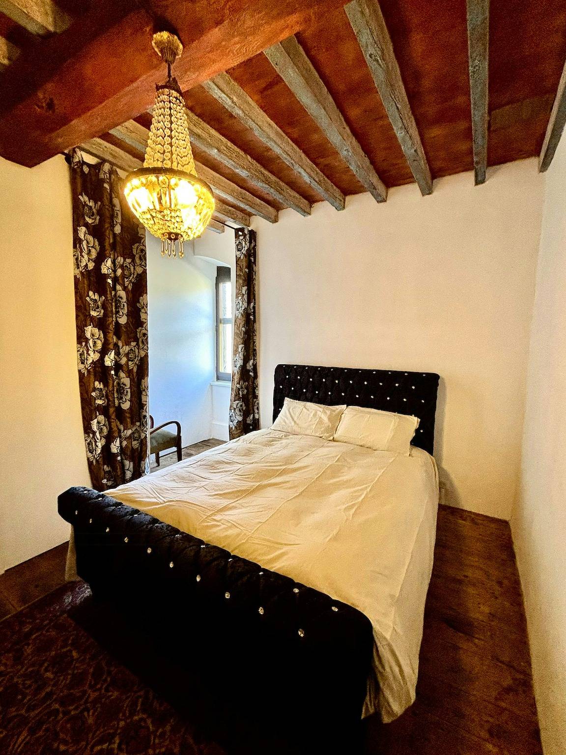 Château médiéval avec accès privé à la rivière in Quié, Parc naturel régional des Pyrénées ariégeoises