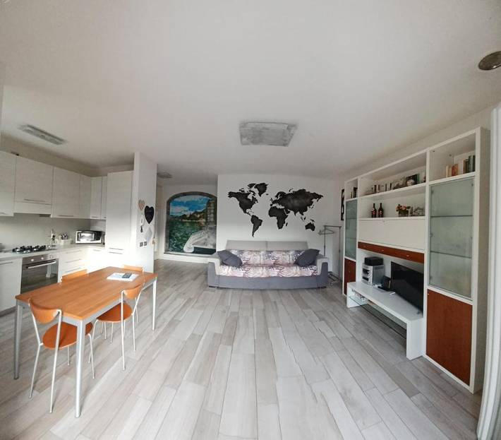 Loft per 5 persone, con Balcone e Terrazza nonché Giardino e Panorama in Brianza