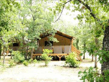 Location De Vacances pour 5 Personnes dans Saint-Saturnin-lès-Apt, Parc naturel régional du Luberon, Photo 2