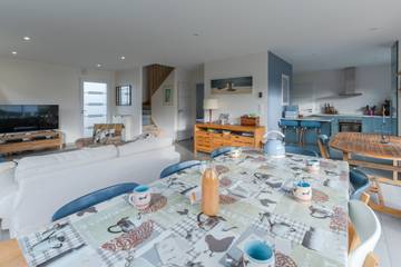 Maison De Vacances pour 10 Personnes dans Saint-Pabu, Côte des Légendes, Photo 2