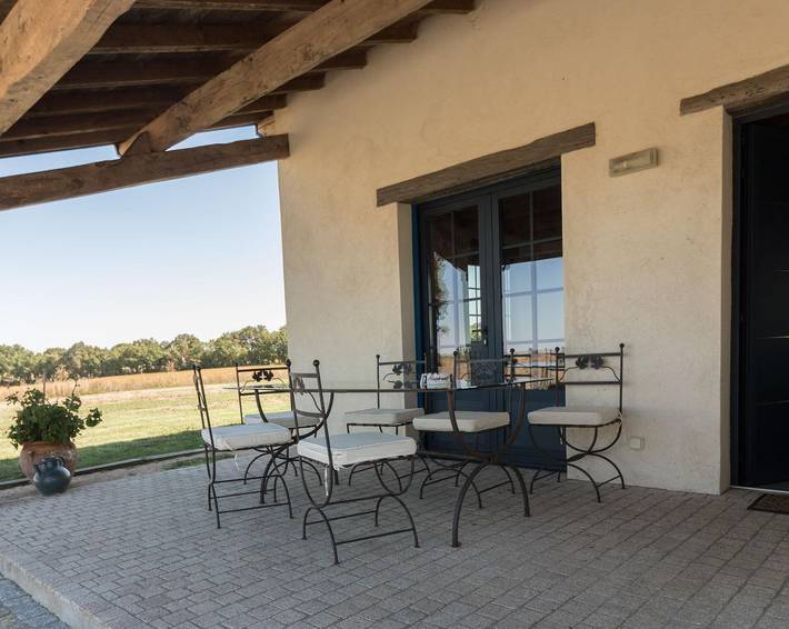 Gîte pour 4 personnes, avec Terrasse et Jardin
