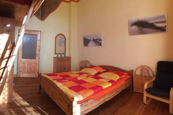 Bungalow für 4 Personen, mit Garten in Altenkirchen