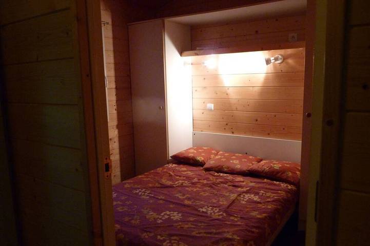 Gîte pour 8 personnes, avec terrasse ainsi que sauna et jacuzzi, animaux acceptés à Saint-Agnan - 2