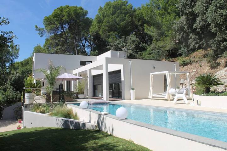 Villa pour 8 personnes, avec sauna et jardin