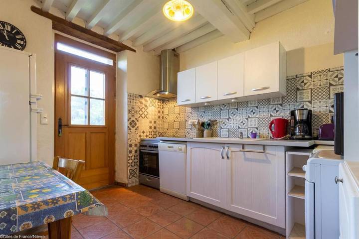 Location de vacances pour 7 personnes, avec Terrasse ainsi que Jardin et Sauna à Saint-André-en-Morvan - 2