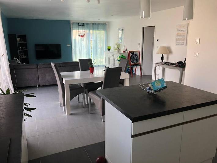 Location de vacances pour 5 personnes, avec jardin et terrasse dans Petosse