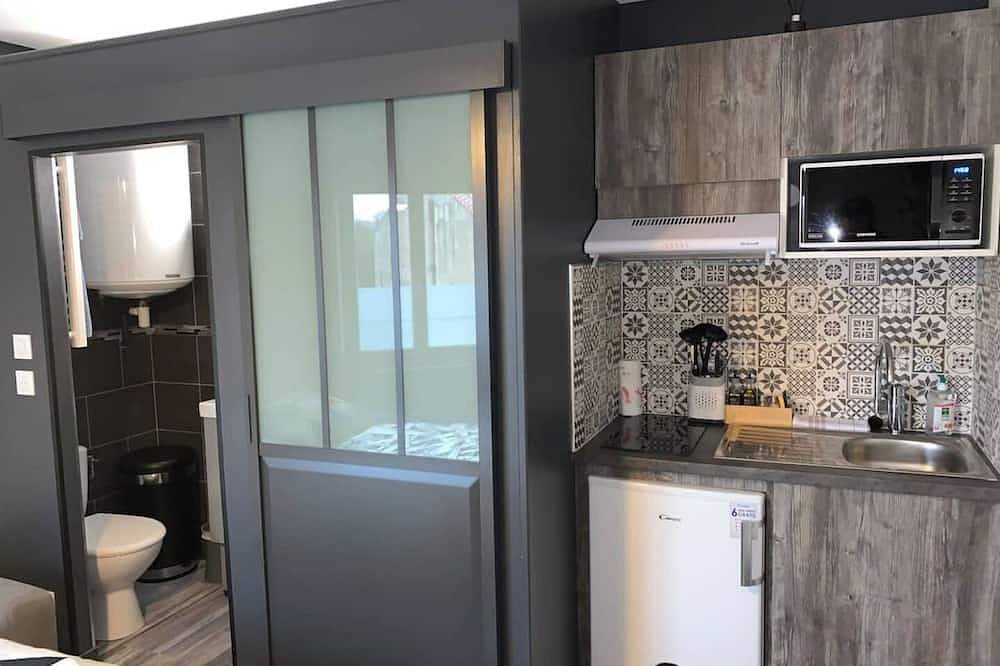 Apartamento entero, 🌠Au Petit Chaleureux🌠 City center - Wi-Fi - free parking  in Niort, Región de Niort