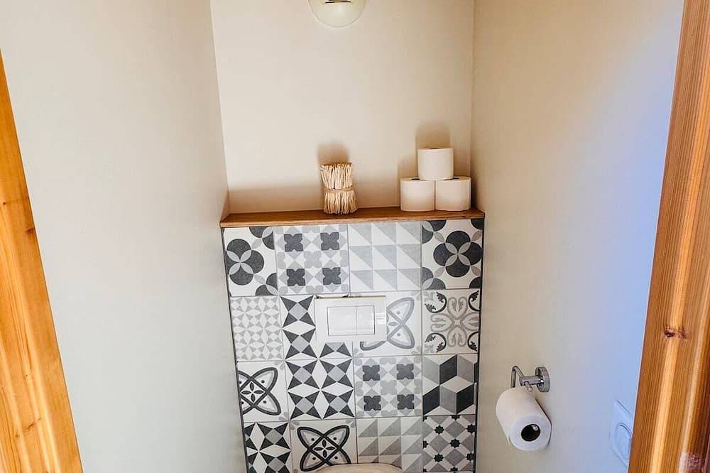 Cozy cottage in Saint Julien-en-Genevois with Wifi & Free Parking in Saint-Julien-en-Genevois, Región de Saint-Julien-en-Genevois