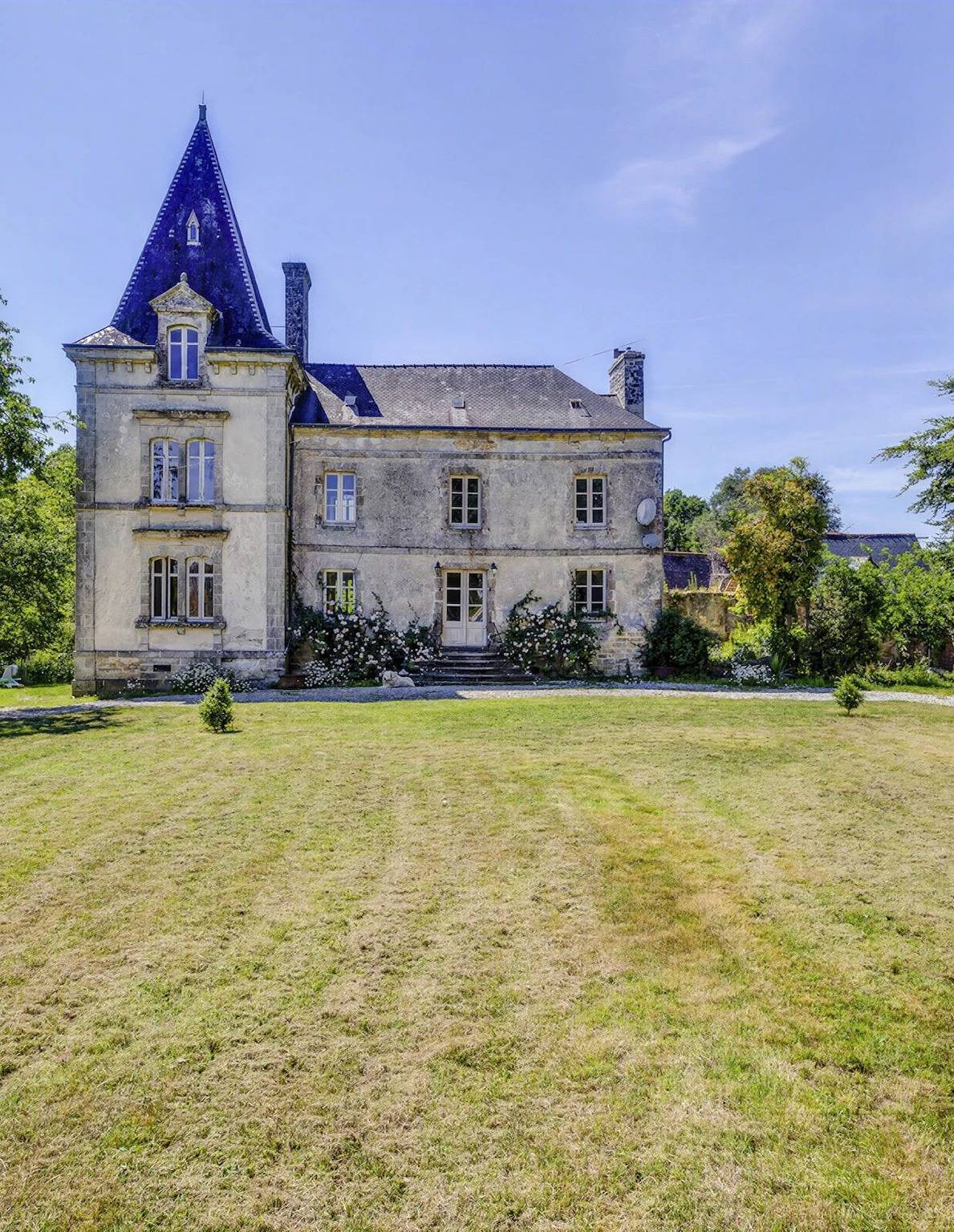 Château pour 10 personnes avec piscine in Lignol, Région de Pontivy