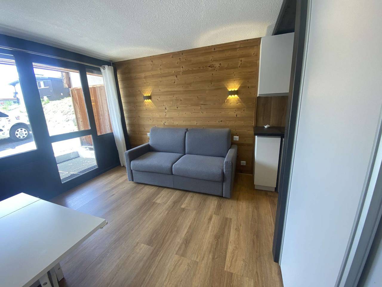 Appartement entier, Studio pour 4 à L'Alpe d'Huez - Proche pistes et commerces, terrasse sud, Tv, casier à skis in Huez, Parc national des Écrins