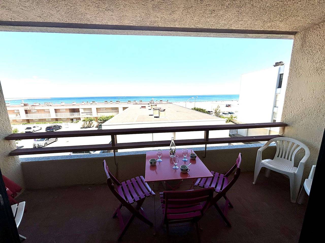 Apartamento entero, Apartamento 2 piezas a 50m de la playa con balcón y parking, 6 plazas in Port-la-Nouvelle, Côte d'Améthyste