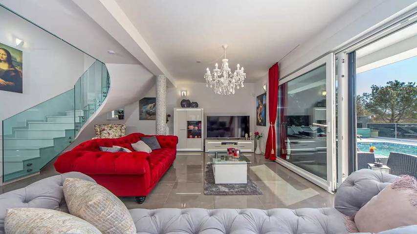 Villa pour 11 personnes, avec piscine ainsi que sauna et terrasse à Šibenik - 2