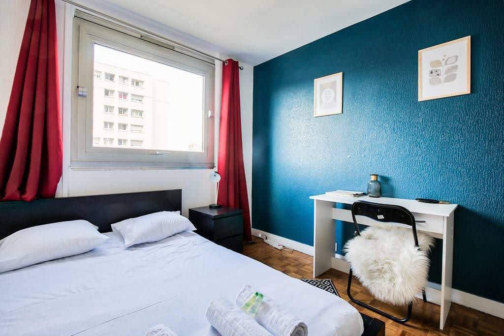 Appartement entier, Dominos - La Defense Family Apartment 10P in Courbevoie, Hauts-de-Seine