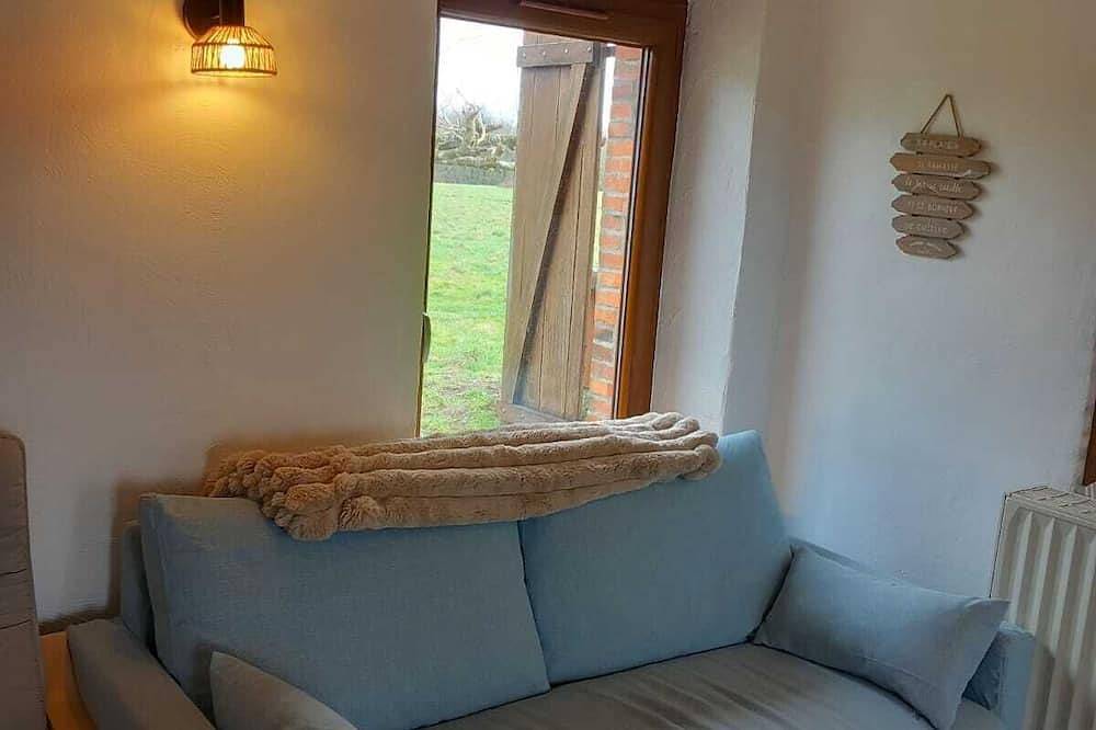 Rustic house at the foot of a wood. Calm place with total disconnection in La Chapelle-Hermier, Valle del Loira