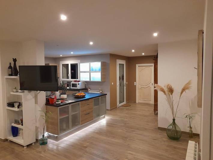 Location de vacances pour 6 personnes, avec vue ainsi que piscine et terrasse à Labruguière - 4