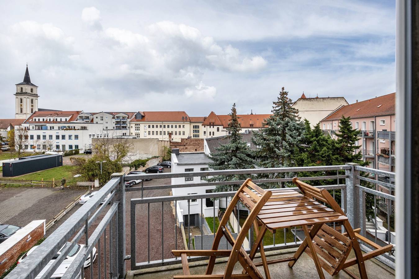 Entire apartment, Apartment 'Friedi Am Bauhausmuseum' with Balcony and Wi-Fi in Dessau, Dessau-Wörlitz Gartenreich