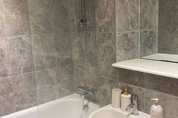 Loft for 3 Guests in Manchester, Greater Manchester, Picture 2