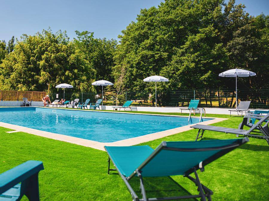 Lodge pour 4 Personnes dans Bassillac et Auberoche, Périgord Blanc