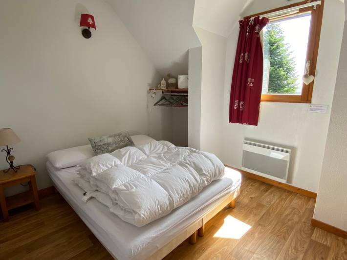 Chalet pour 6 personnes, avec piscine et balcon dans Super Besse - 4