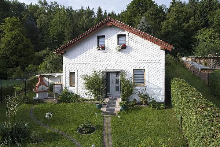 Ferienwohnung für 4 Personen, mit Terrasse und Garten in Ilmenau