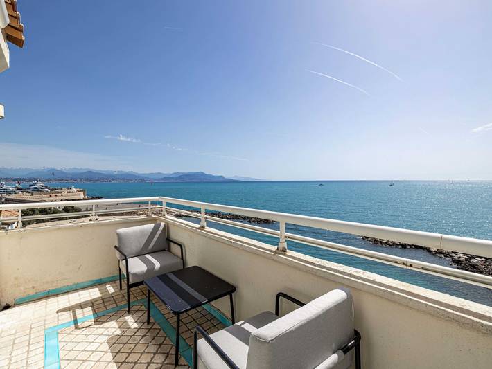 Ferienwohnung für 4 Personen, mit Balkon/Terrasse und Terrasse in Antibes - 2