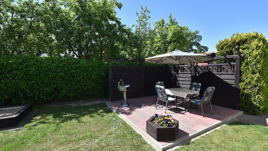 Ferienhaus für 4 Personen, mit Terrasse und Garten in Krusenhagen