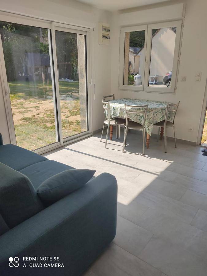 Location de vacances pour 7 personnes, avec terrasse à Changé - 2