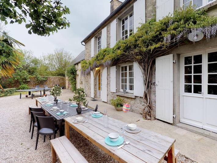 Maison de campagne pour 15 personnes, avec Balcon/Terrasse ainsi que Jardin et Sauna