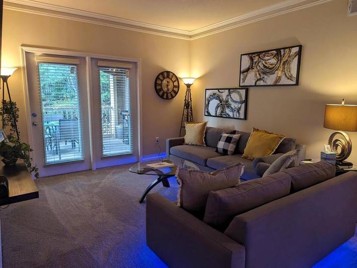 Ferienwohnung für 7 Personen, mit Ausblick und Garten sowie Pool in Charlotte