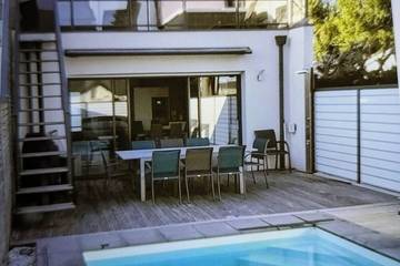 Location de vacances pour 8 personnes dans Bétahon