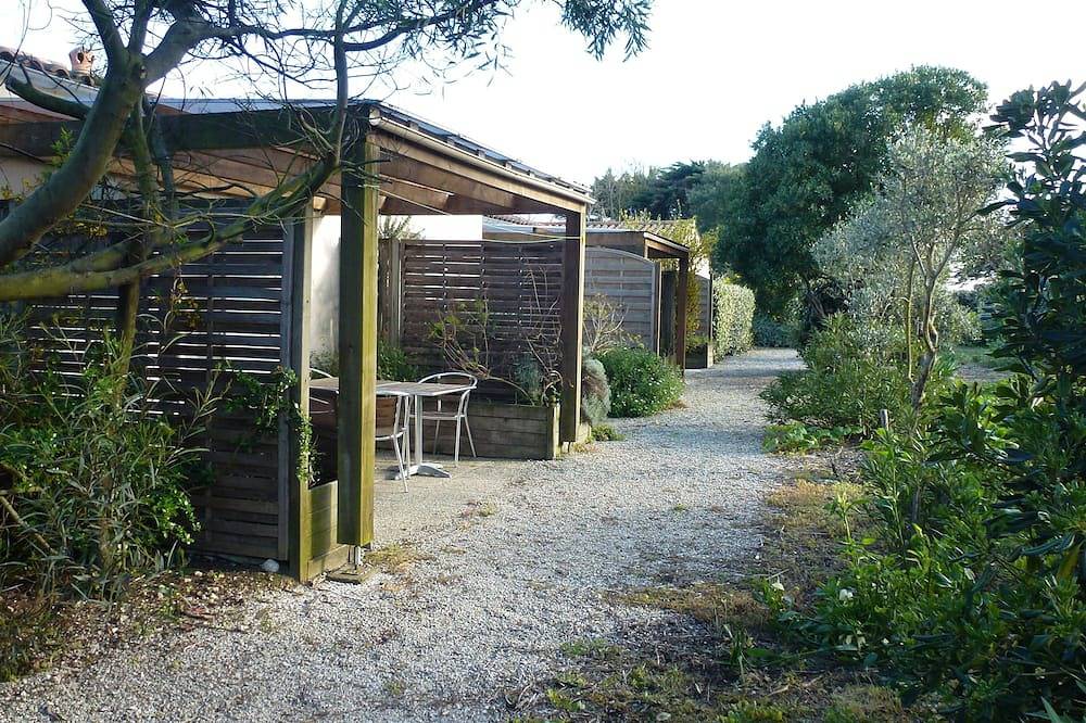 Cottage Les Roses de mer in Sainte-Marie-de-Ré, Île de Ré
