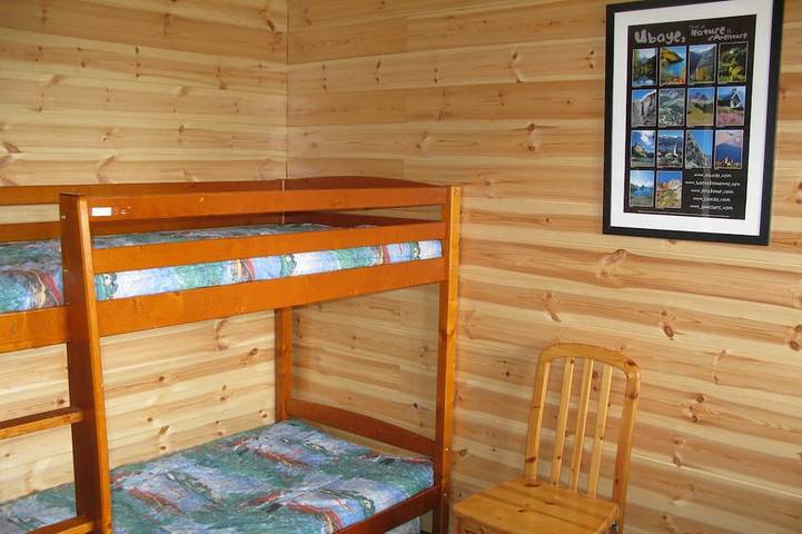 Gîte pour 4 personnes, avec jacuzzi et balcon à Enchastrayes - 2